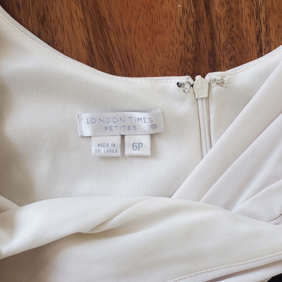 Bodycon two-tone dress - Picture 10 of 10